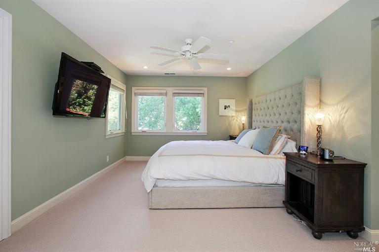 23 S Knoll Rd