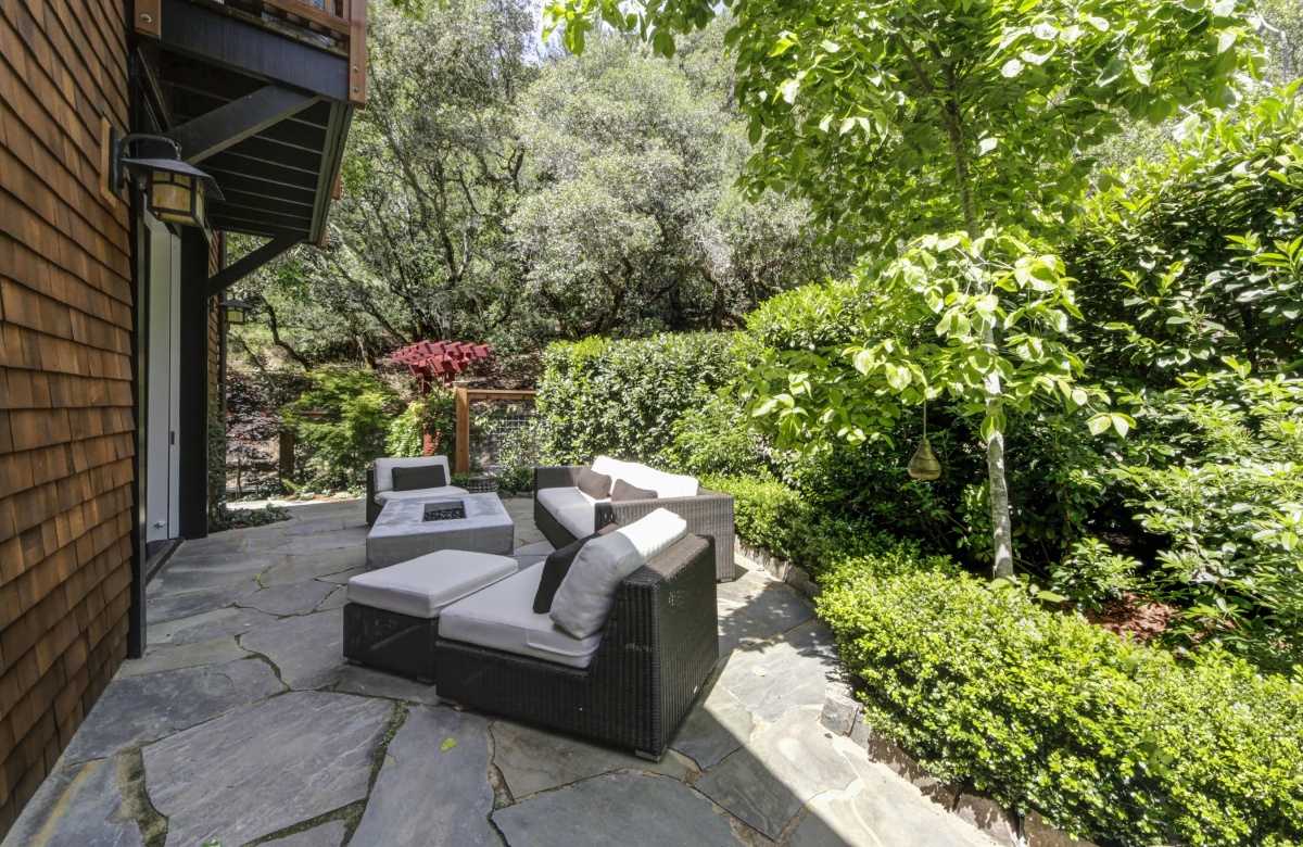 18 Canyon Road