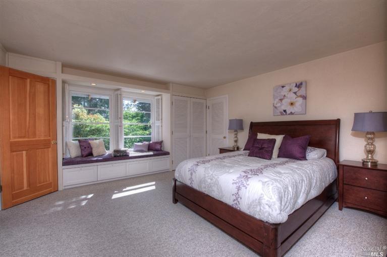 324 Mesa Rd