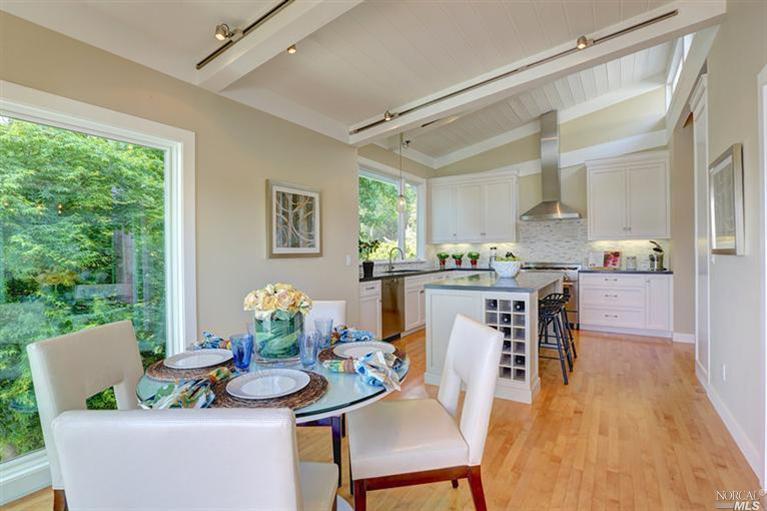 1 Strawberry Landing
