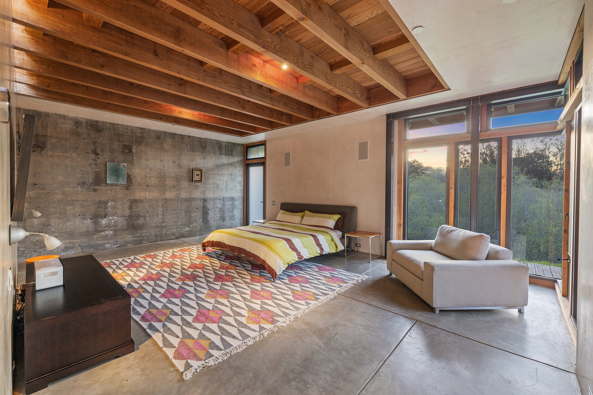 30 Knob Hill Road
