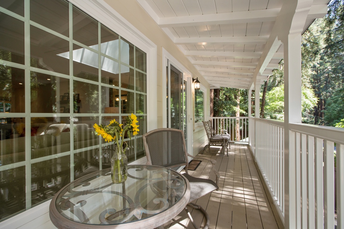 124 W Blithedale