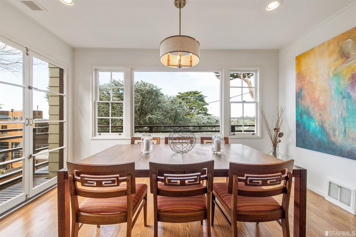 140 Edgehill Way