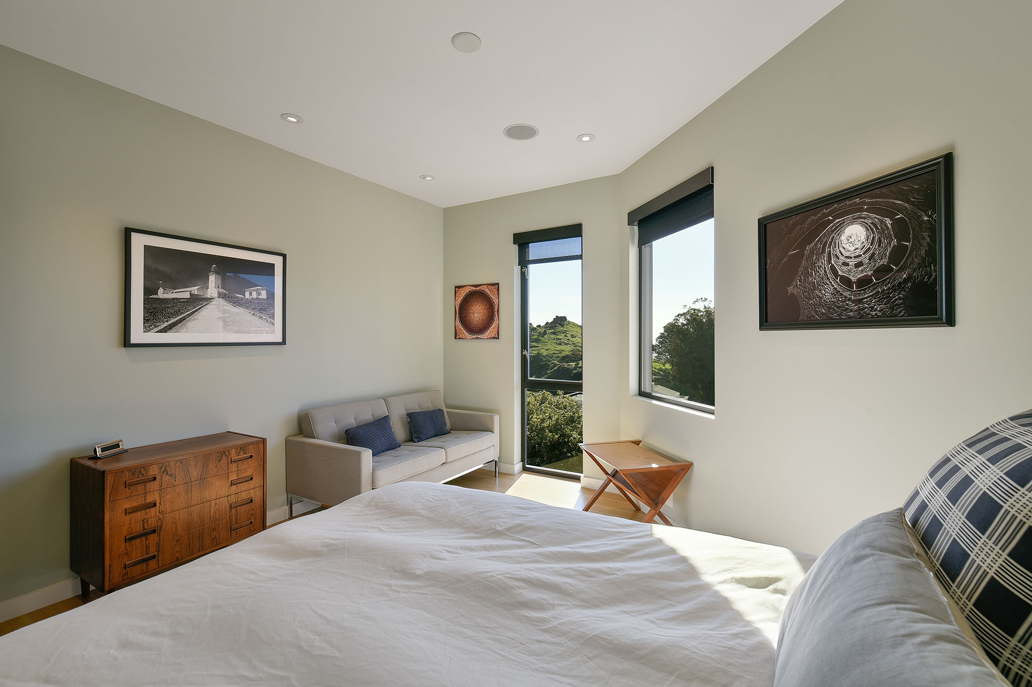 457 Buena Vista East