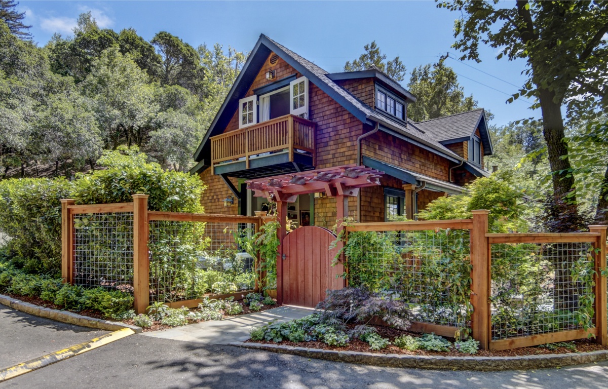 18 Canyon Road