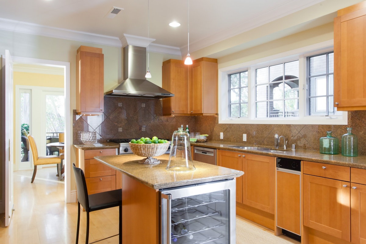 80 De Silva Island Drive