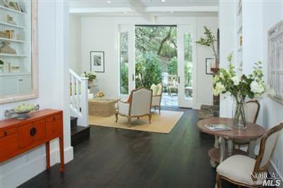 18 Canyon Road
