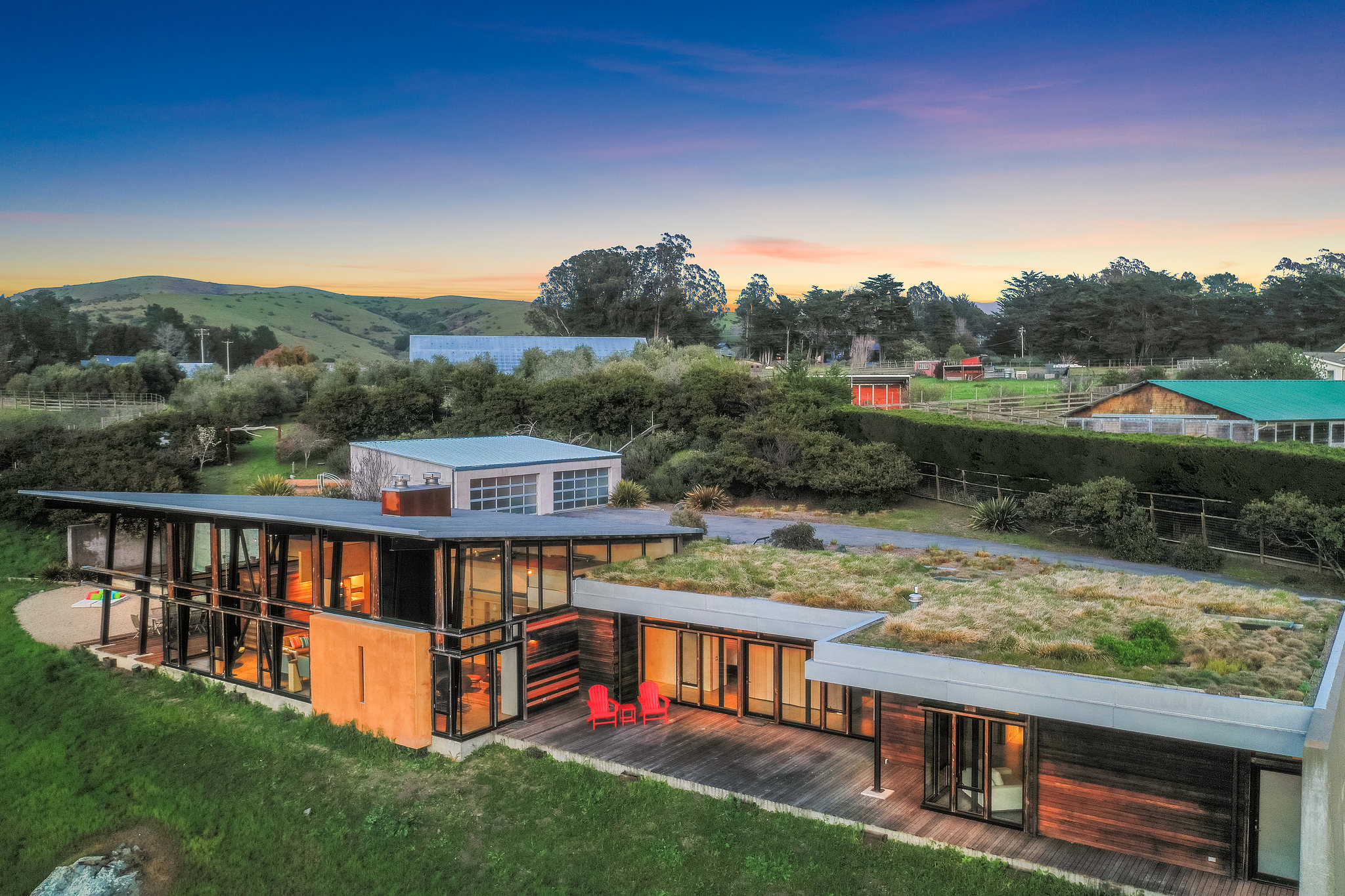 30 Knob Hill Road