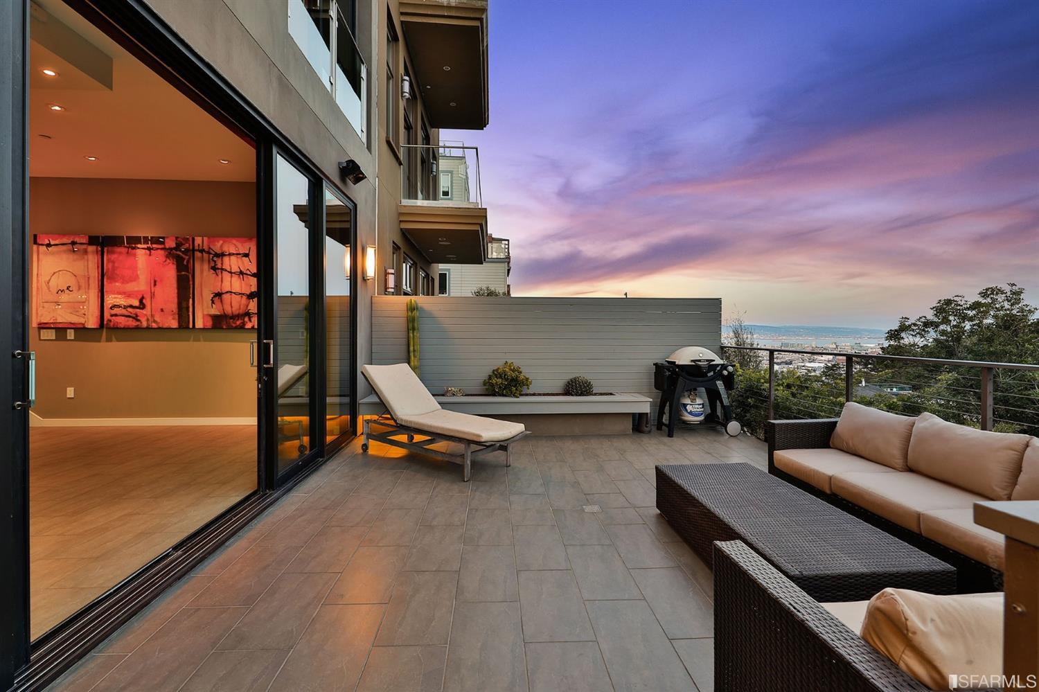 457 Buena Vista East