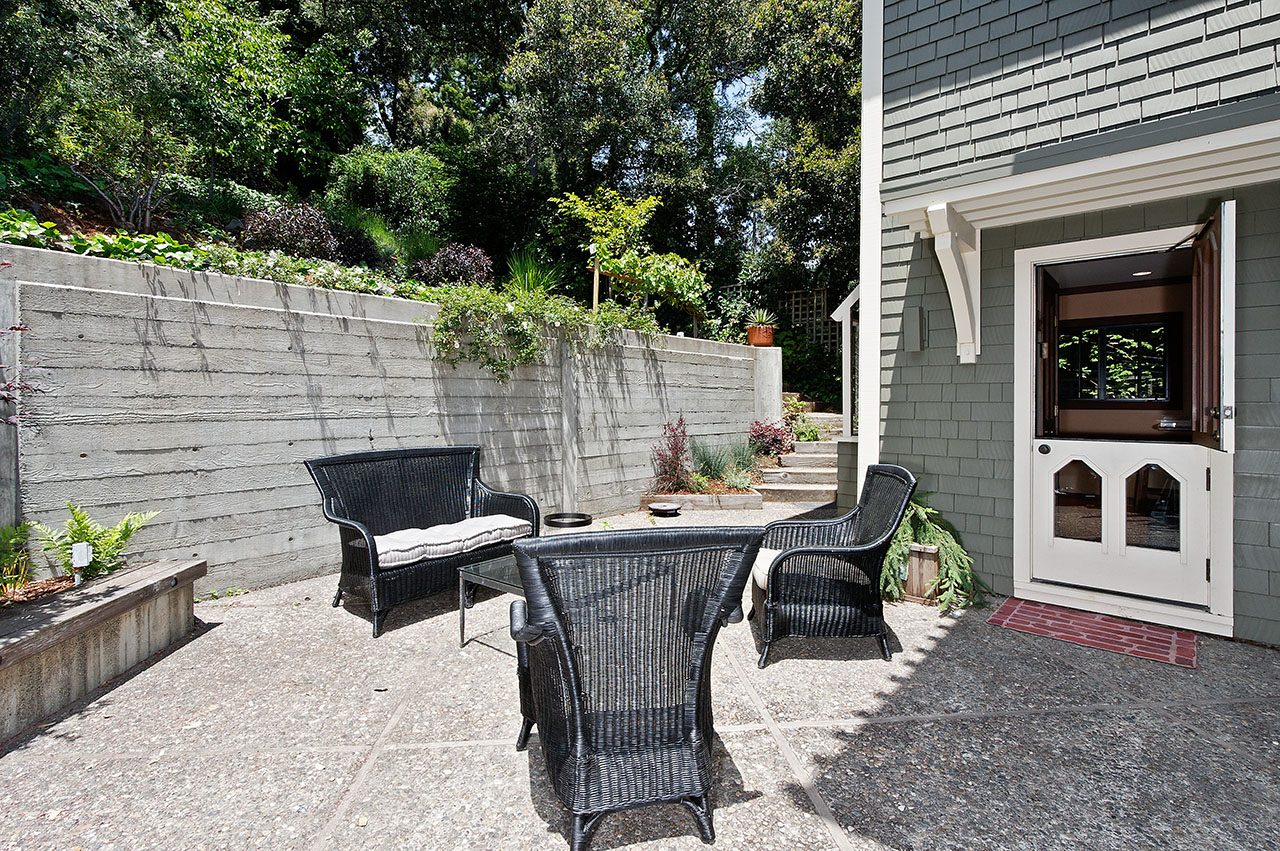 107 Oakdale Ave