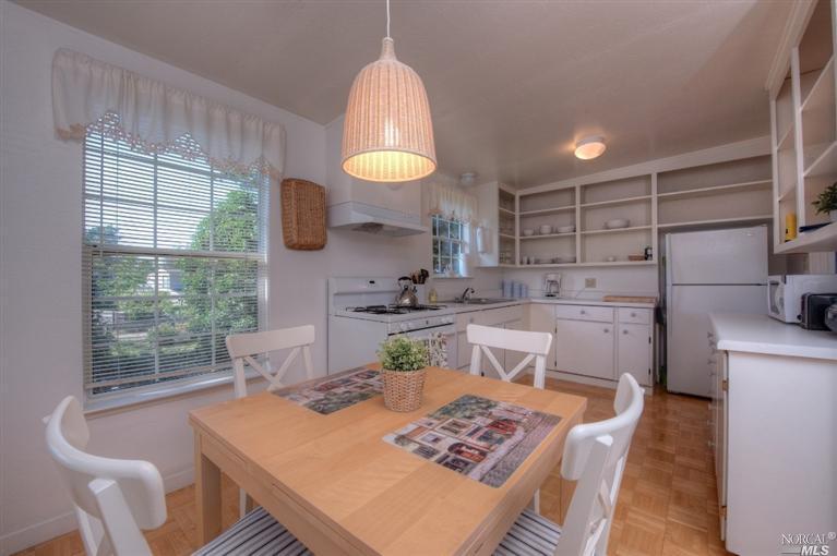 324 Mesa Rd