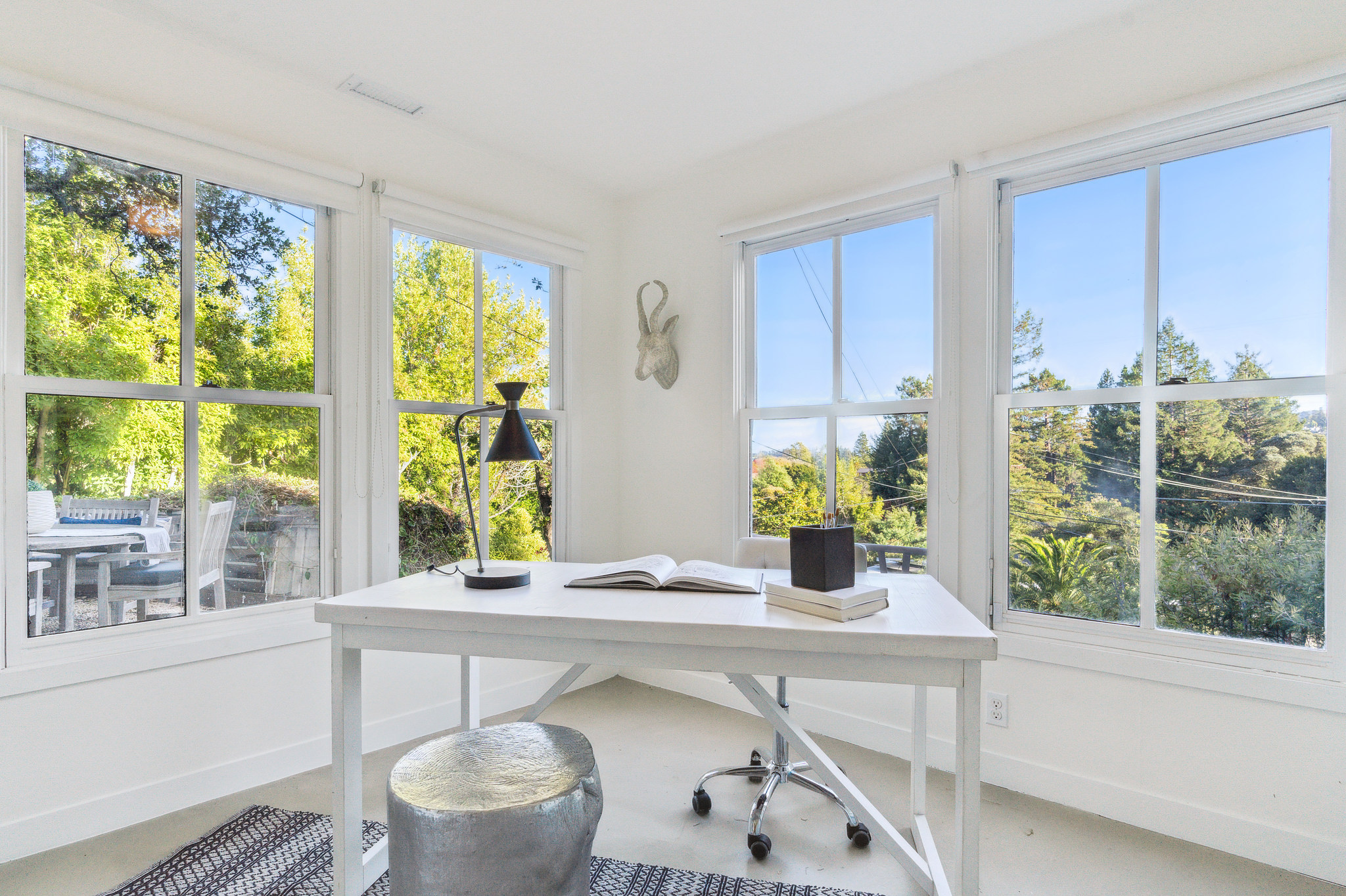 25 Euterpe St