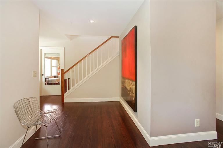23 S Knoll Rd
