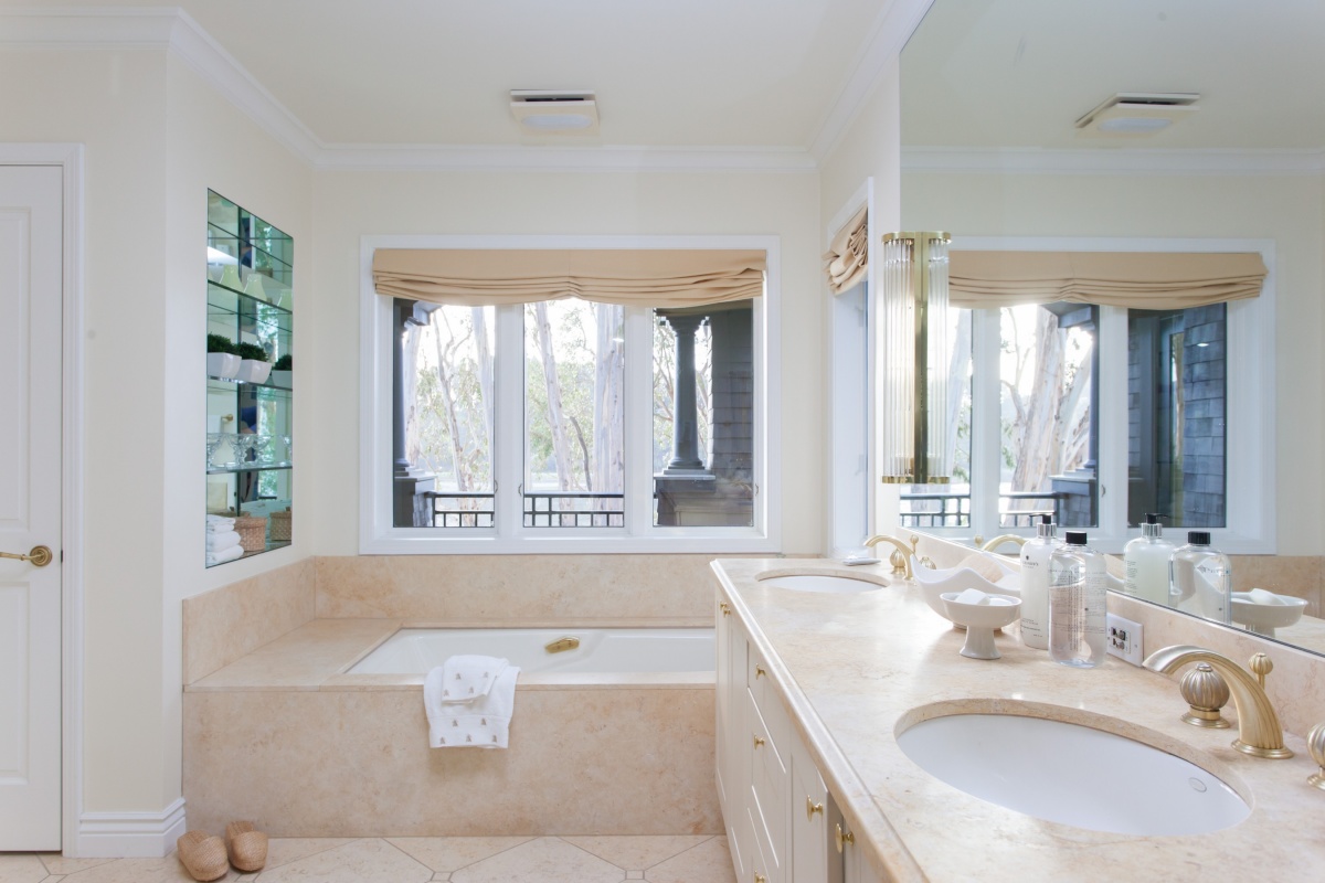80 De Silva Island Drive