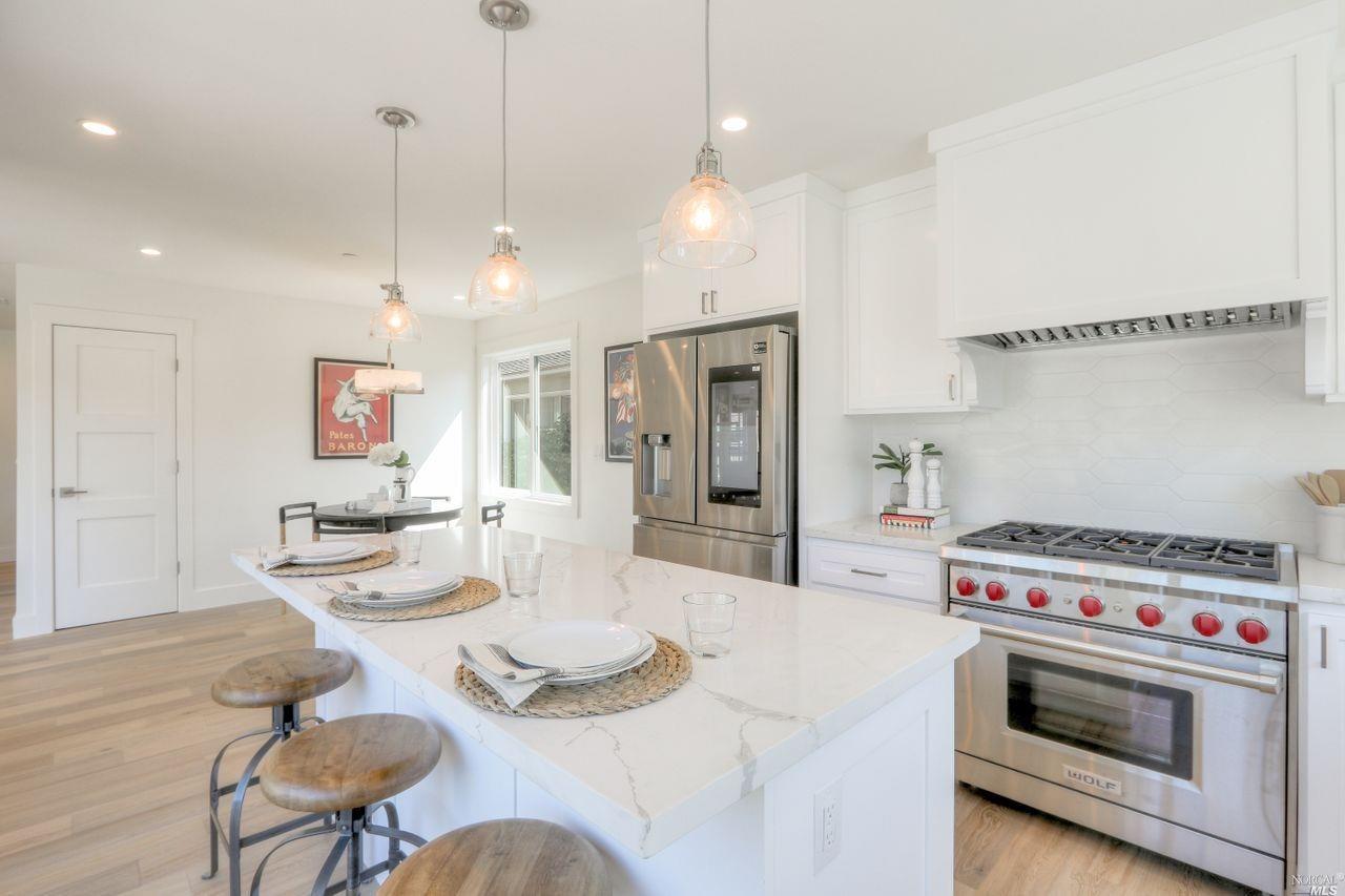 31 Alvarado Ave
