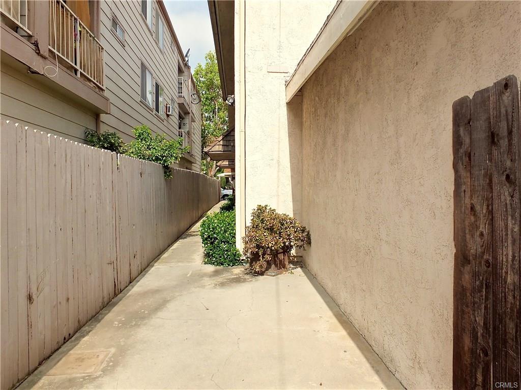 1060 Belmont