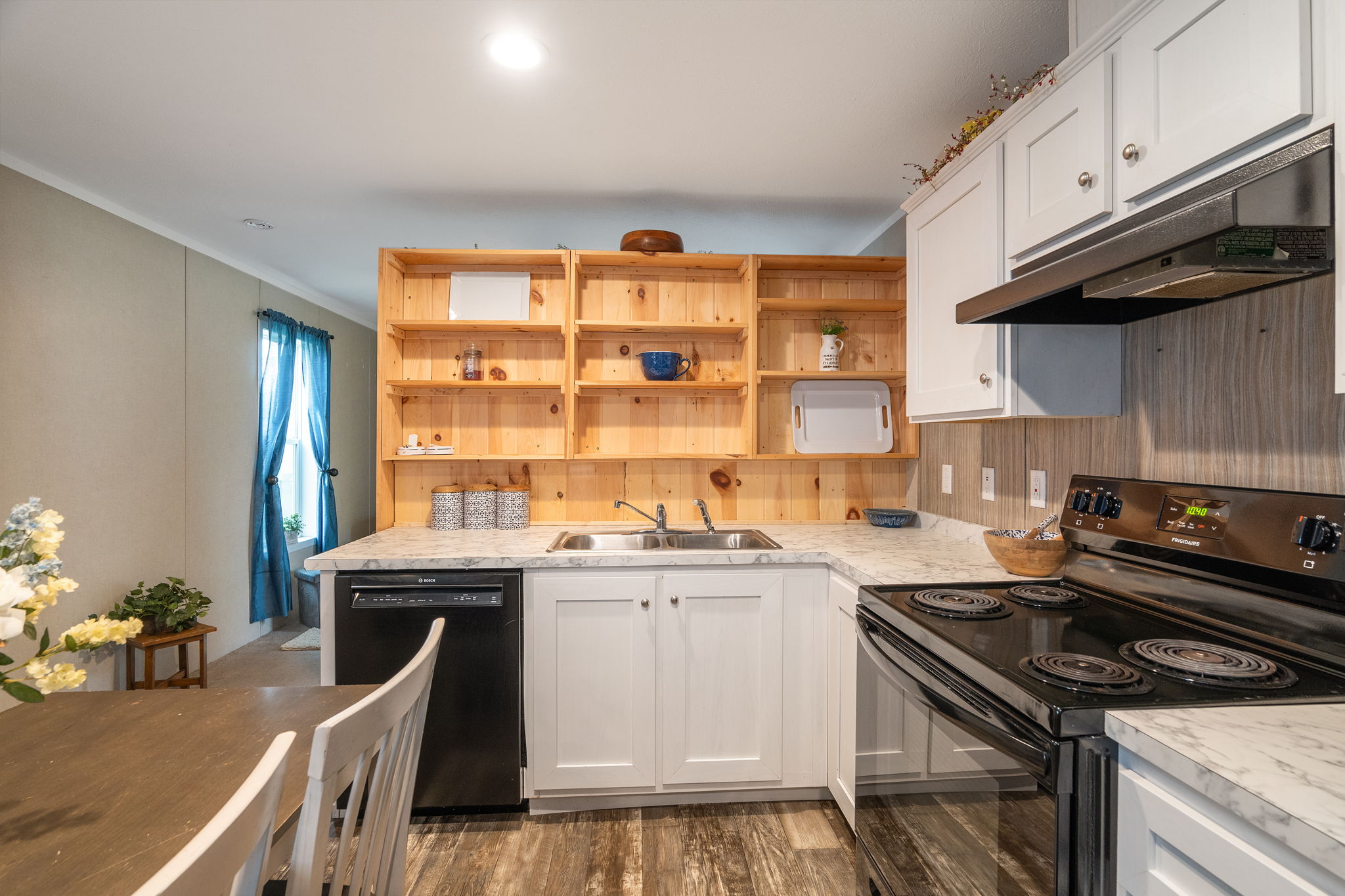 129 Creekside Lane