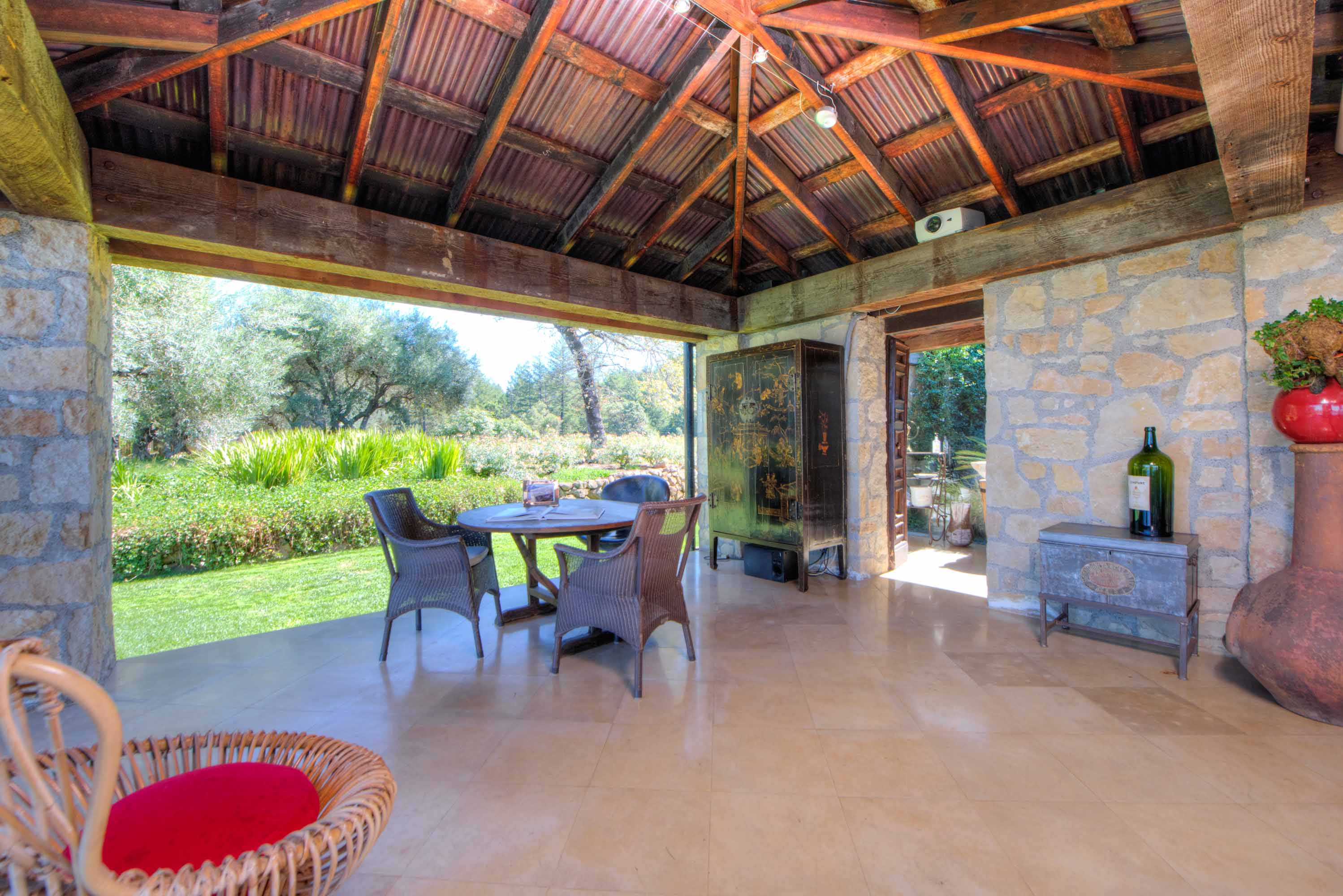 2121 Diamond Mountain Road