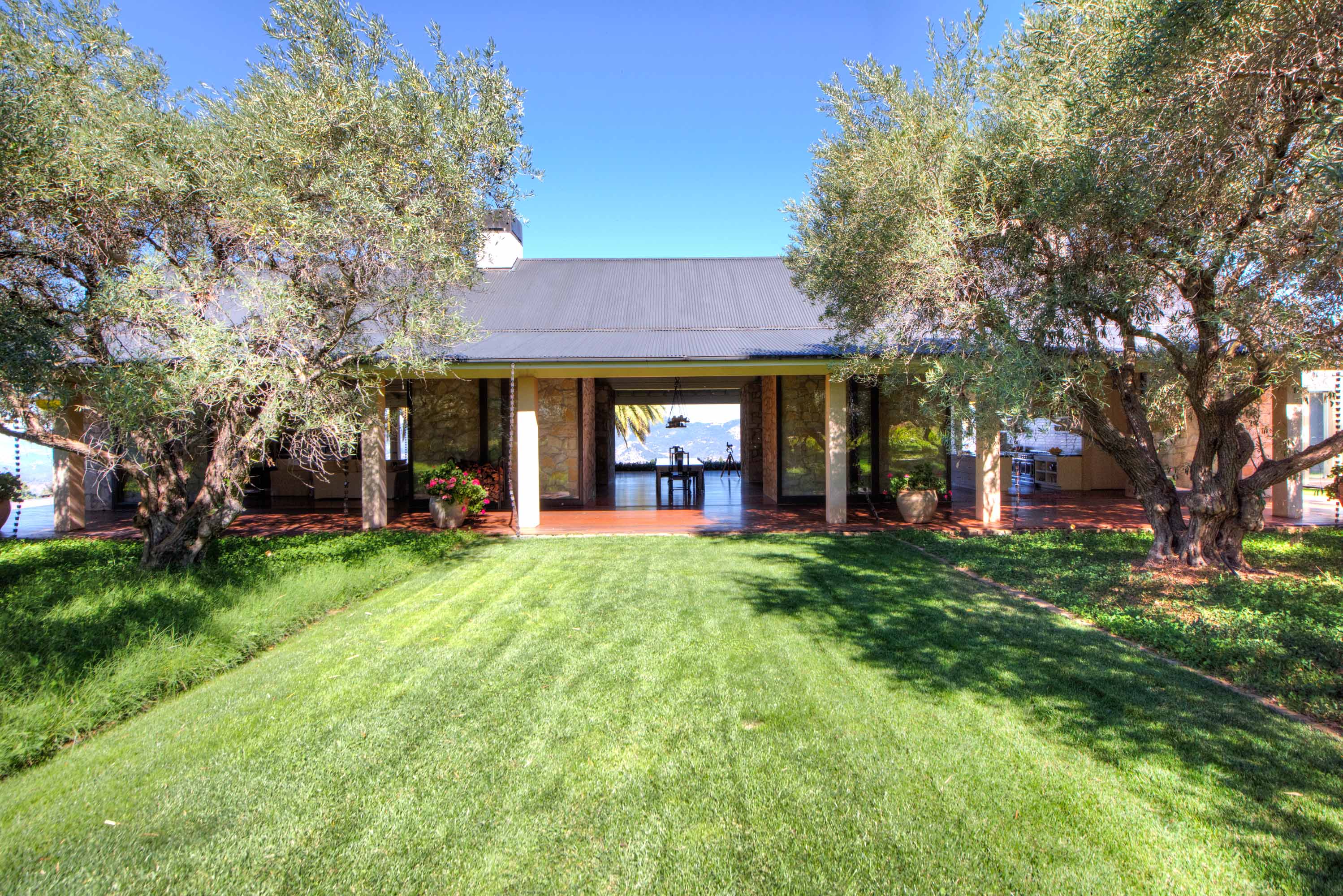 2121 Diamond Mountain Road