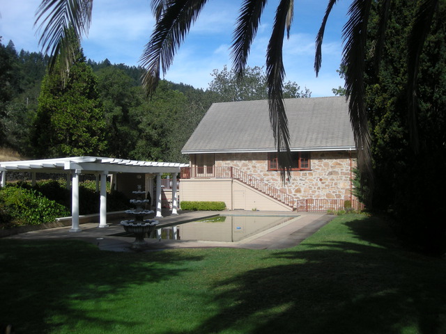 2825 Saint Helena Highway