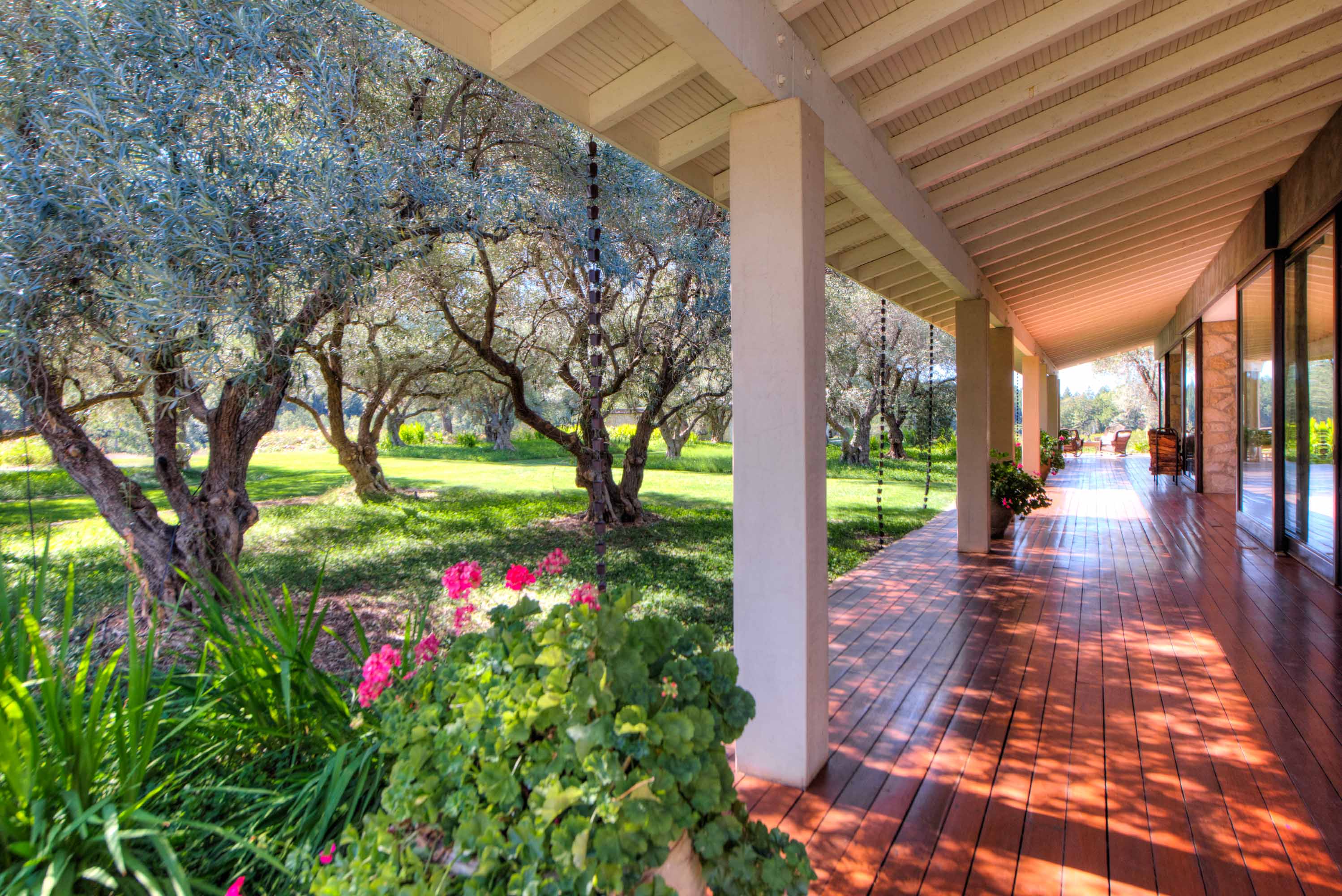 2121 Diamond Mountain Road