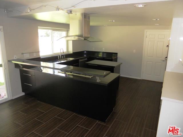 3004 Greentree Ct