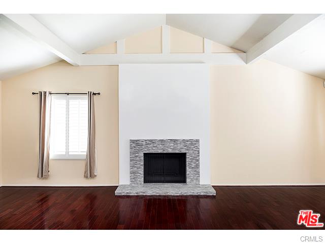 3004 Greentree Ct