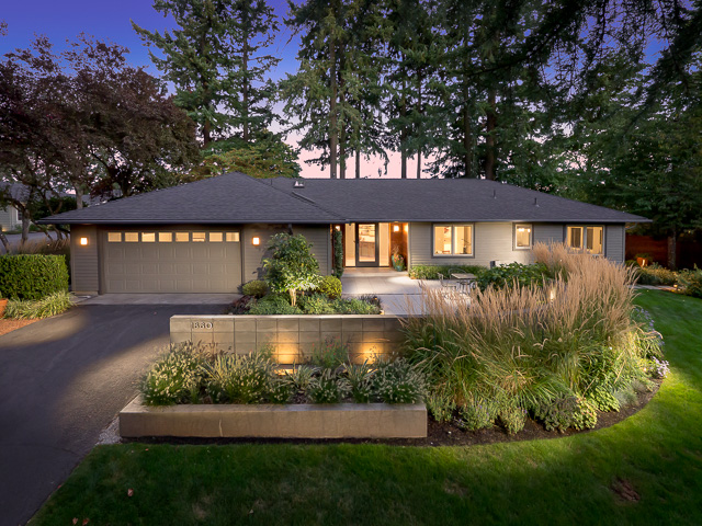 1880 Crest Dr