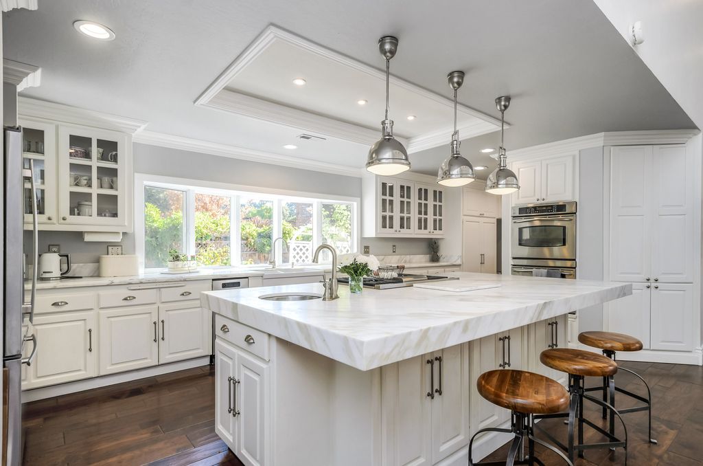 141 La Serena Ave