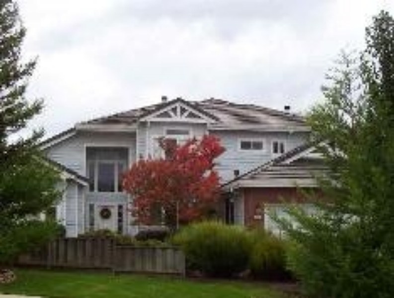 809 WAINGARTH WAY
