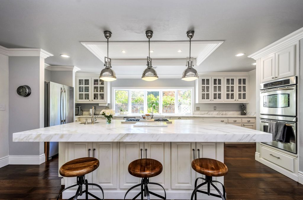 141 La Serena Ave