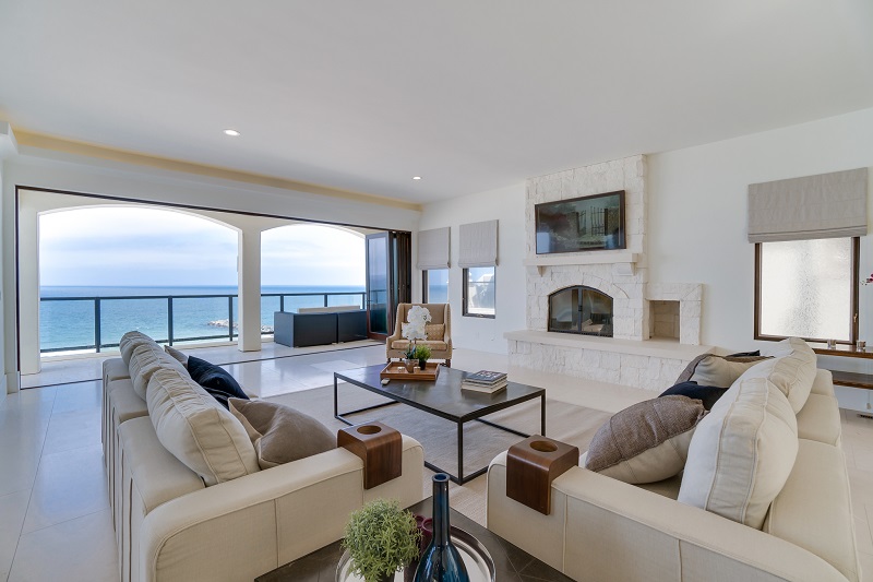 709 Esplanade