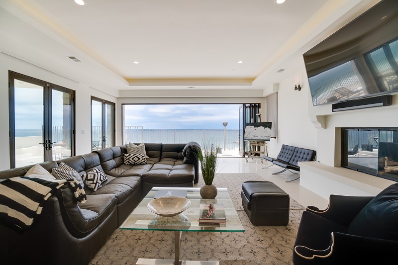 709 Esplanade