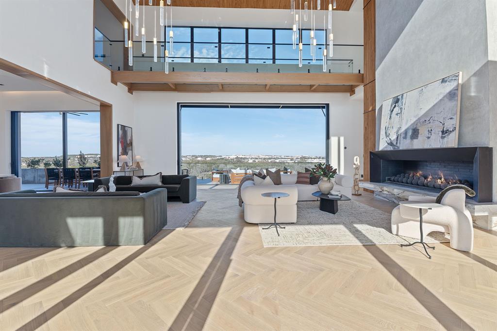 4816 Pecan Chase
