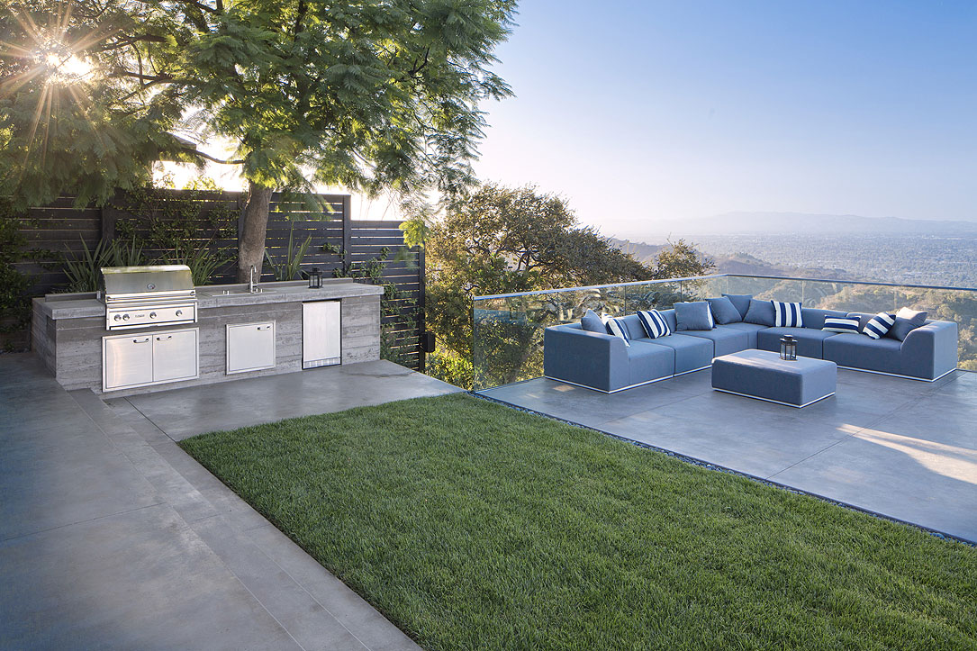 2737 Edwin Place
