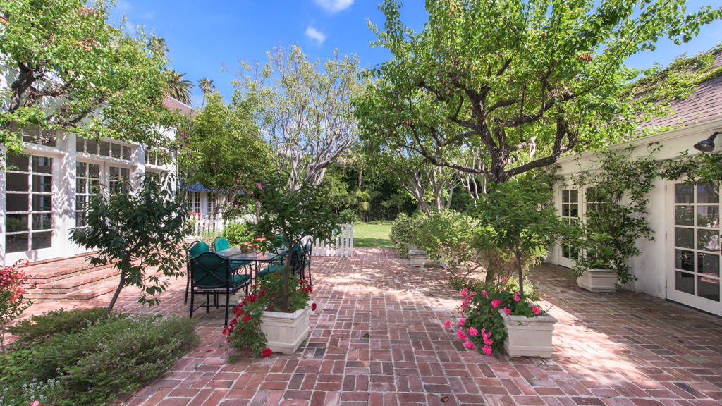 611 N Beverly Drive