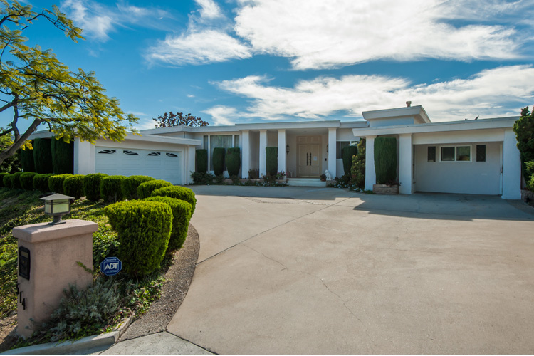514  Chalette Drive