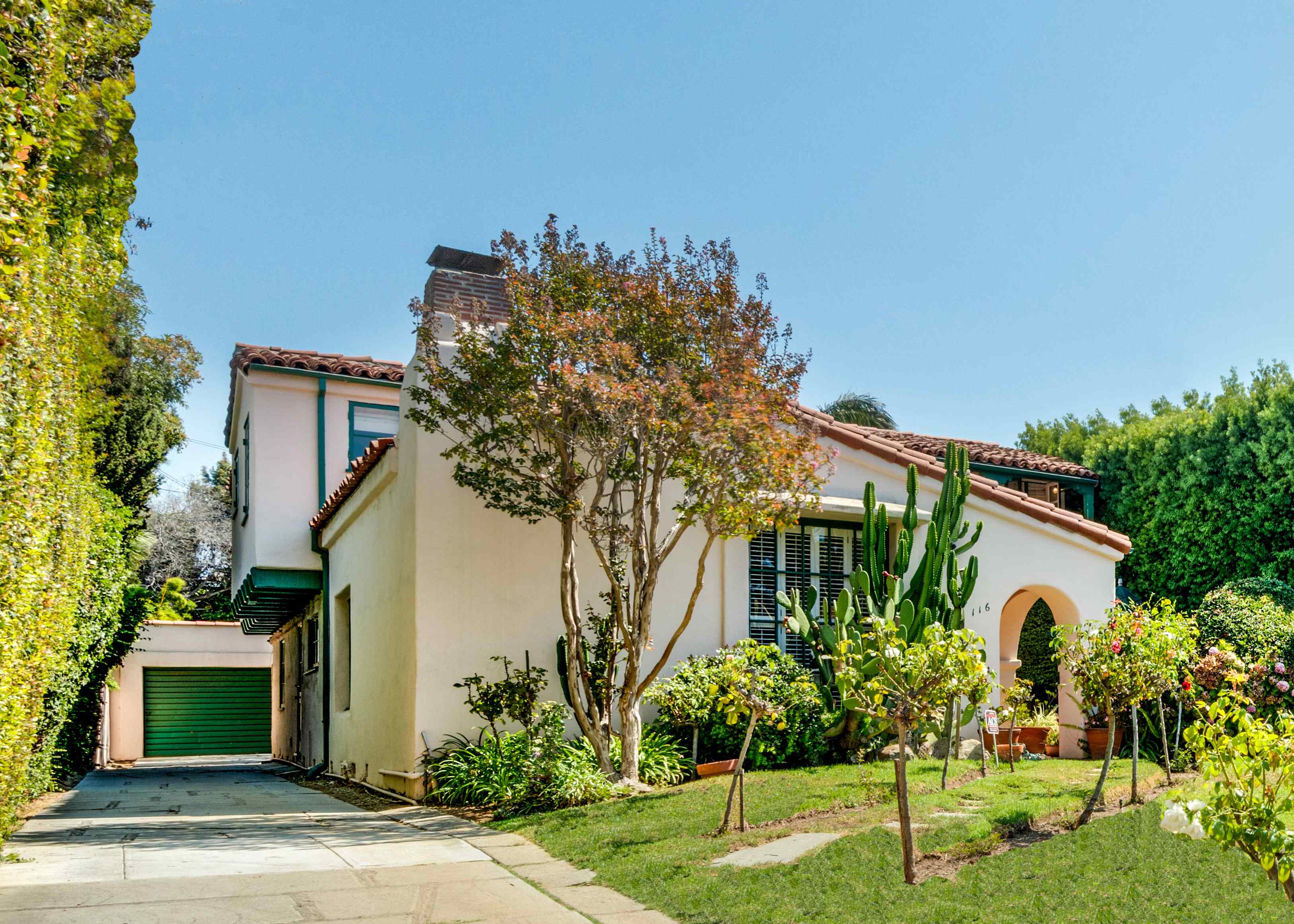 116 ANITA Ave.