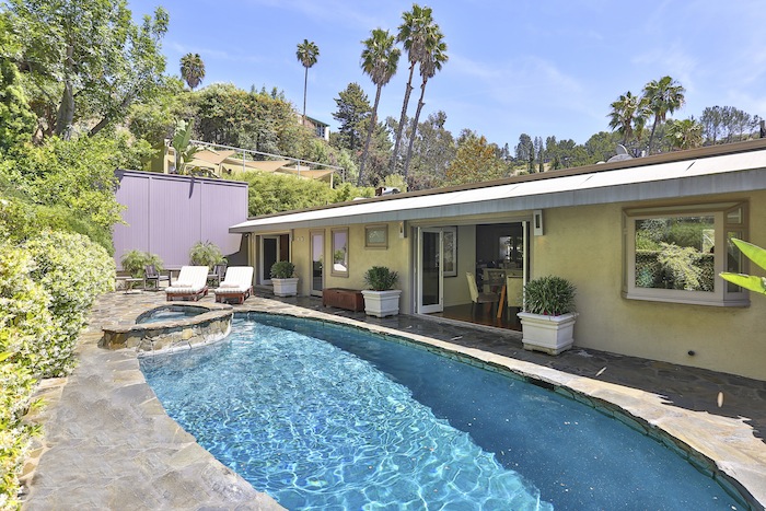 1523 N Doheny Drive