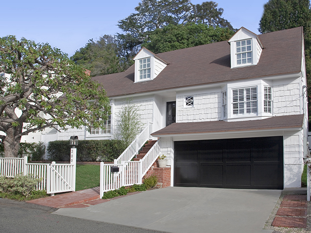 300 N Bundy Dr