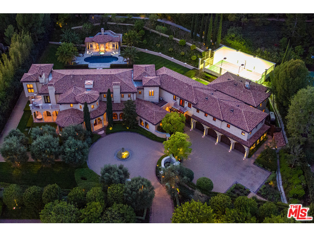 44 Beverly Park Cir