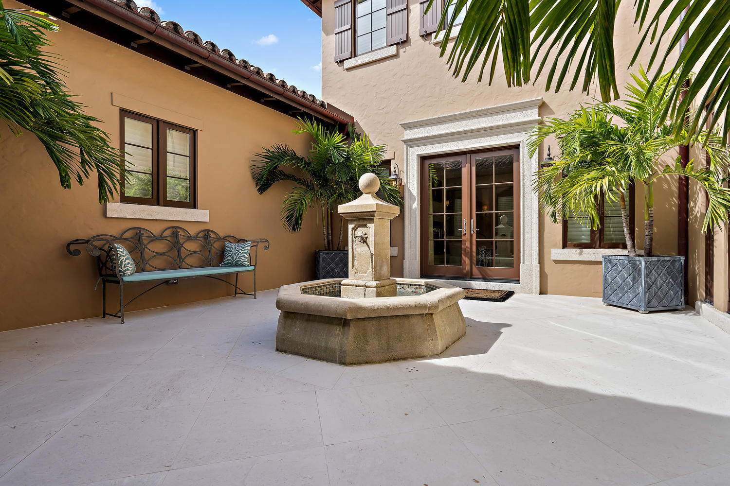 427 Via Del Orso Drive