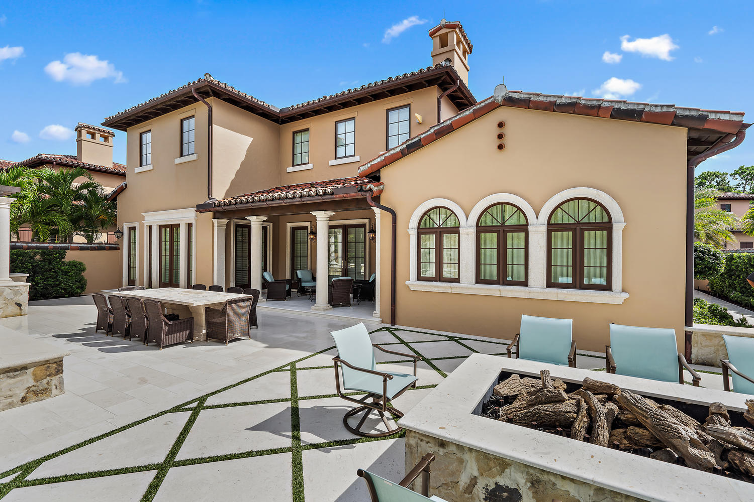 427 Via Del Orso Drive