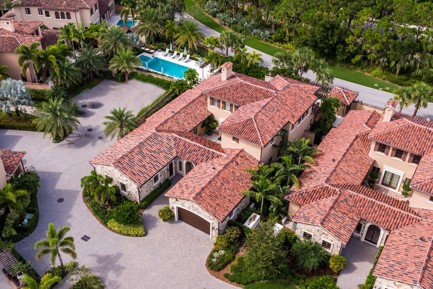 427 Via Del Orso Drive