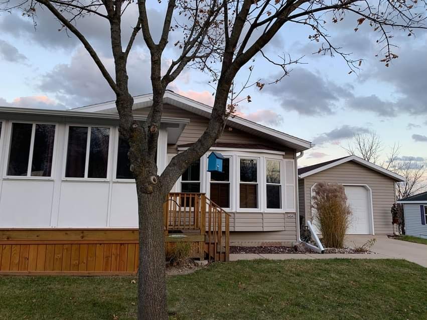 Waterford 404 Harbor Heights MLS Listing 23271C1620162202452