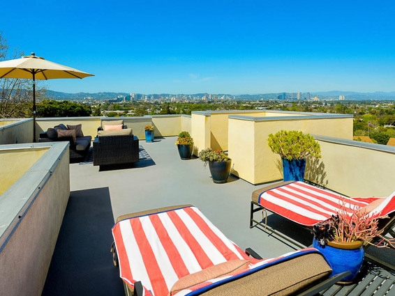 3277 Keeshen Drive