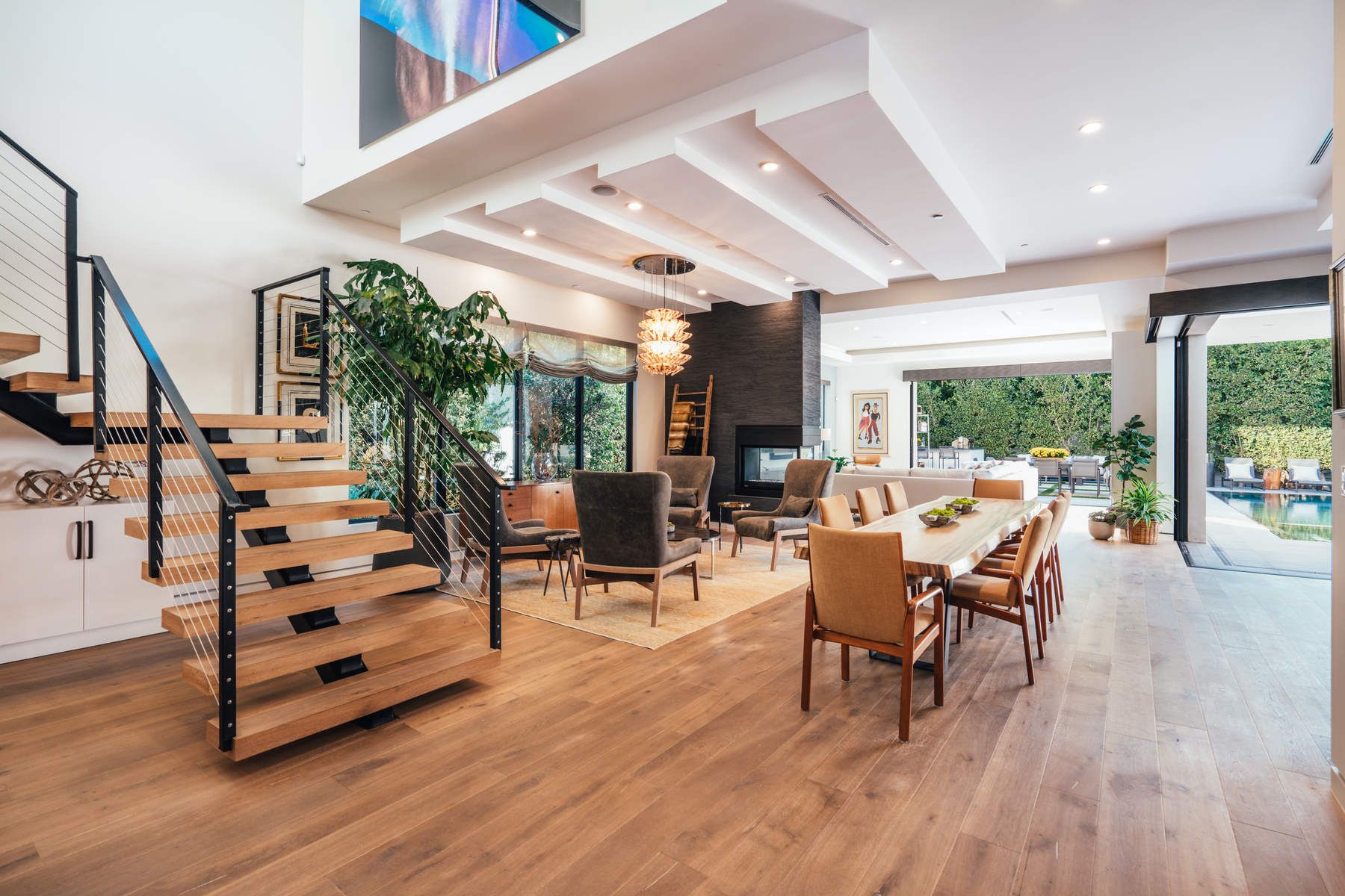 439  S. Orange Drive