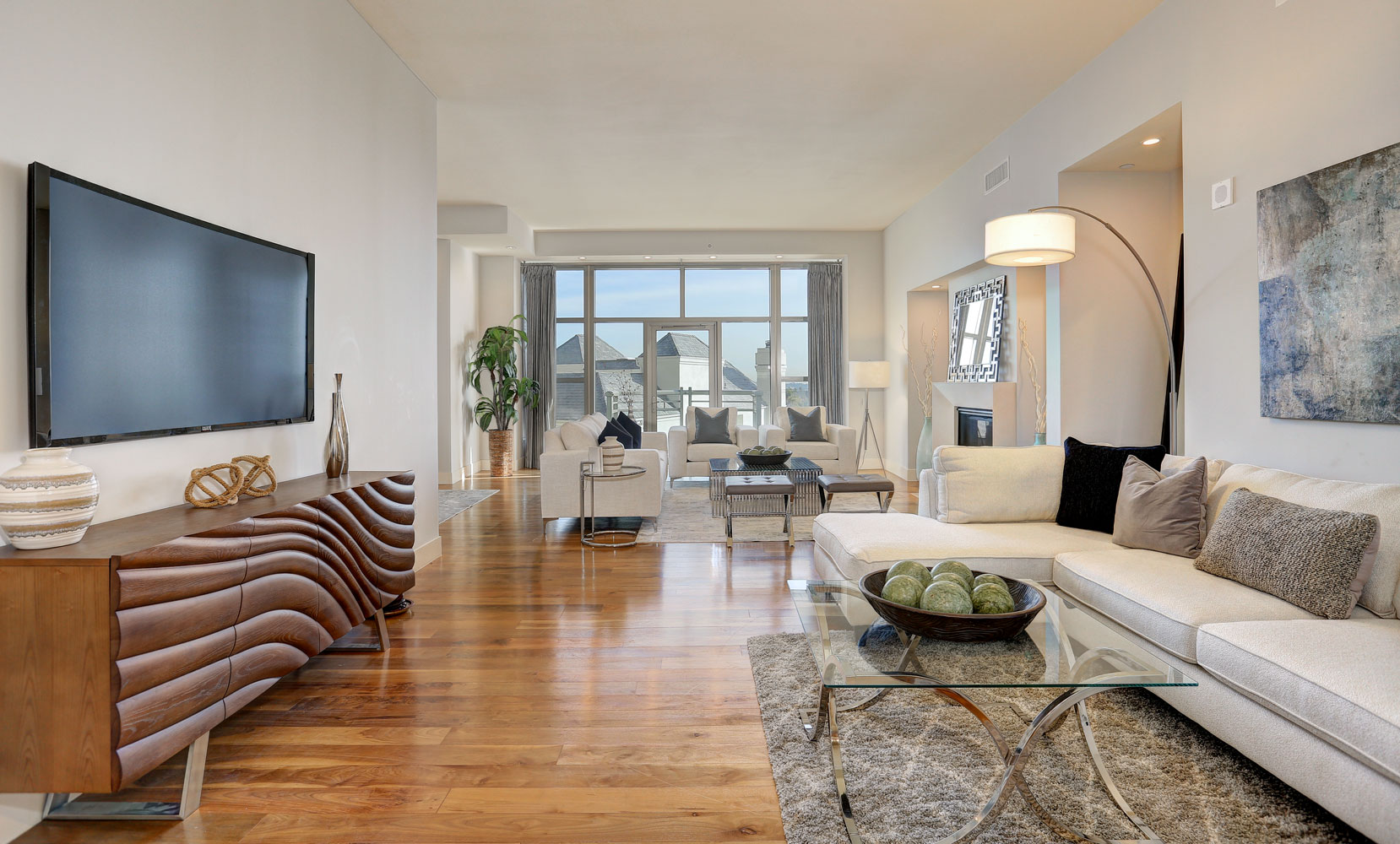 10776 Wilshire Boulevard 302