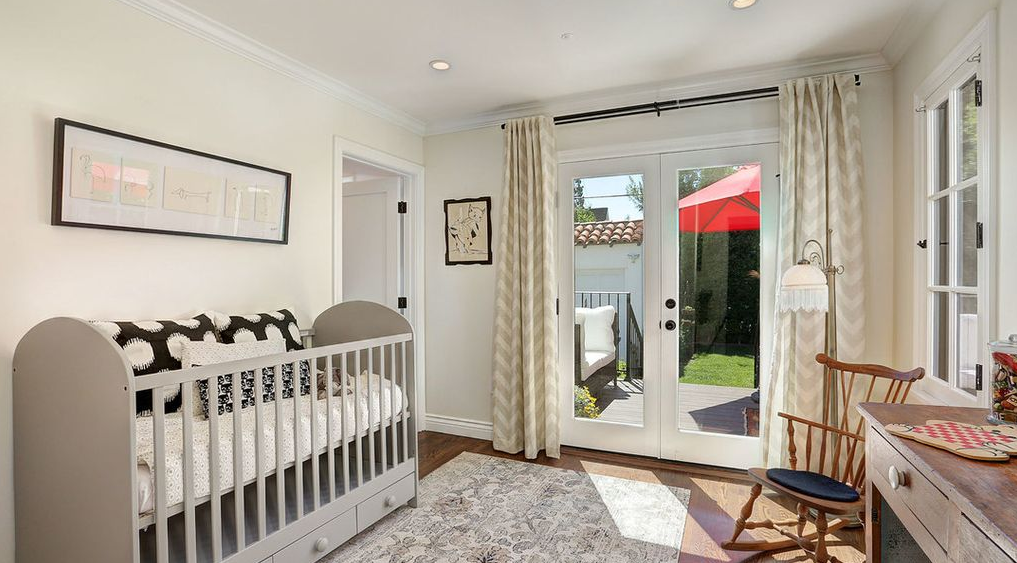 157 South Poinsettia Place