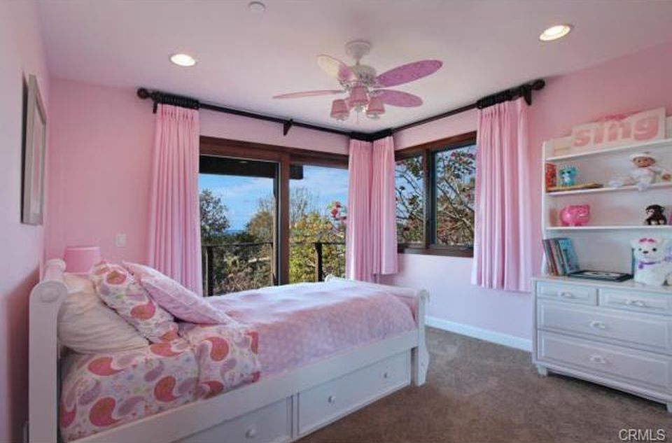 756 Bluebird Canyon Dr